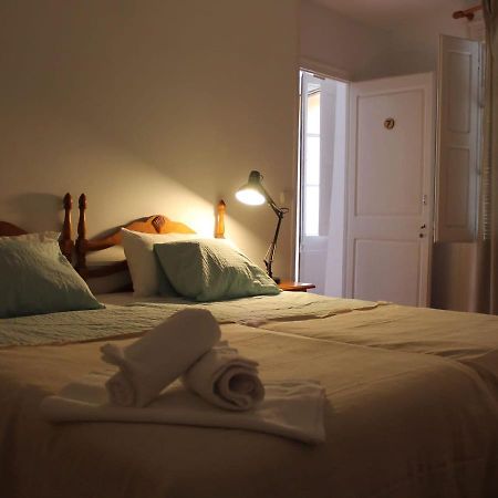 لا بوبلا دي لايليت Hostal Fonda Cerdanya المظهر الخارجي الصورة