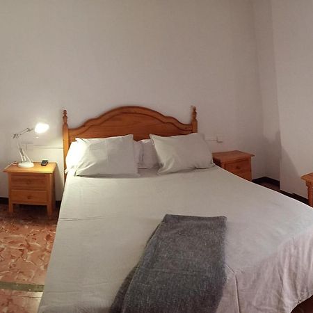 لا بوبلا دي لايليت Hostal Fonda Cerdanya المظهر الخارجي الصورة