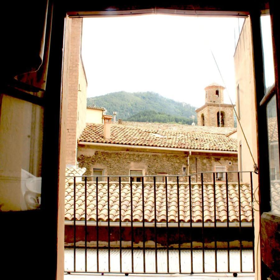 لا بوبلا دي لايليت Hostal Fonda Cerdanya المظهر الخارجي الصورة